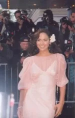 j-lo.webp
